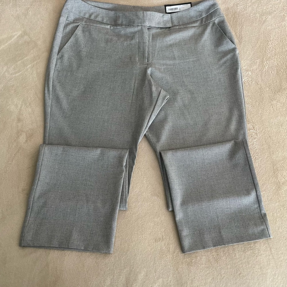 Worthington Modern Fit Relaxed Straight Leg Pants - Size I6P - Picture 11 of 13